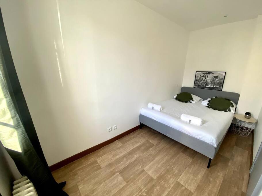 Calme A 10mn De L'aeroport D'orly - Parking Appartement